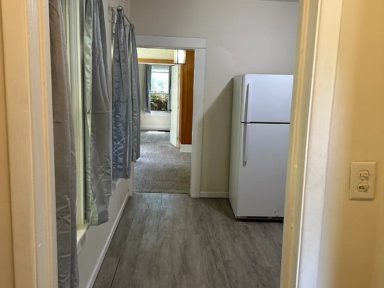 353 Harris St — Photo 15
