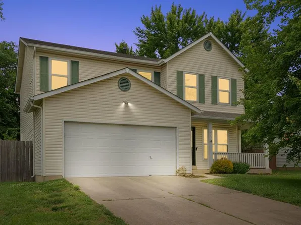 1217 Harvest Ridge Dr, Saint Charles, MO 63303