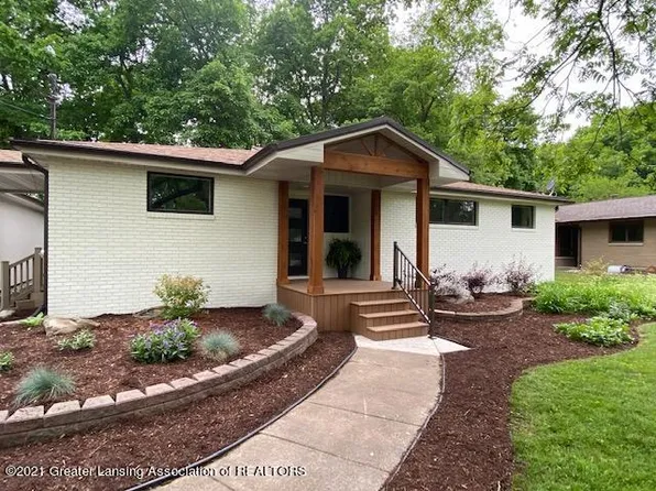 6429 Pleasant River Dr, Dimondale, MI 48821