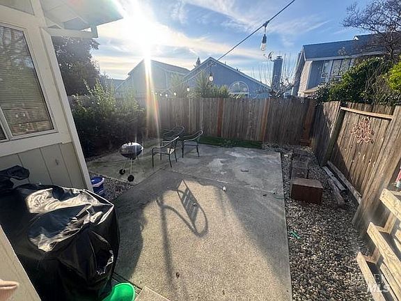 5th image of 6 Meridian Circle