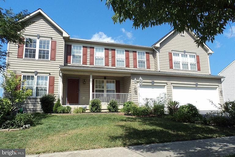 1st image of 407 Estate Dr