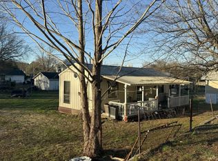 285 Bates St NE, Charleston, TN 37310