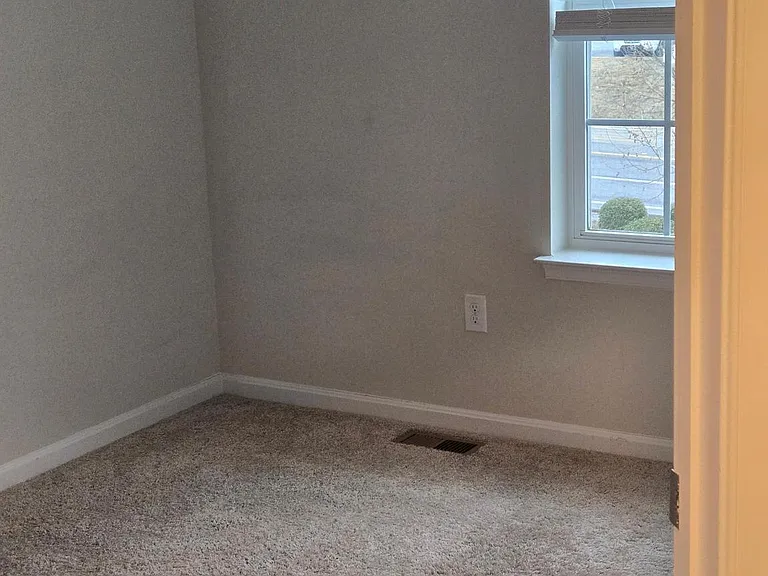 193 Drexel Ct — Photo 35