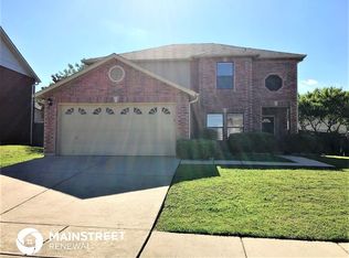 6624 Oldgate Ln, Arlington, TX 76002