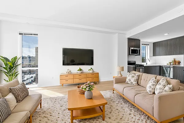 Rented by MNS | media 3