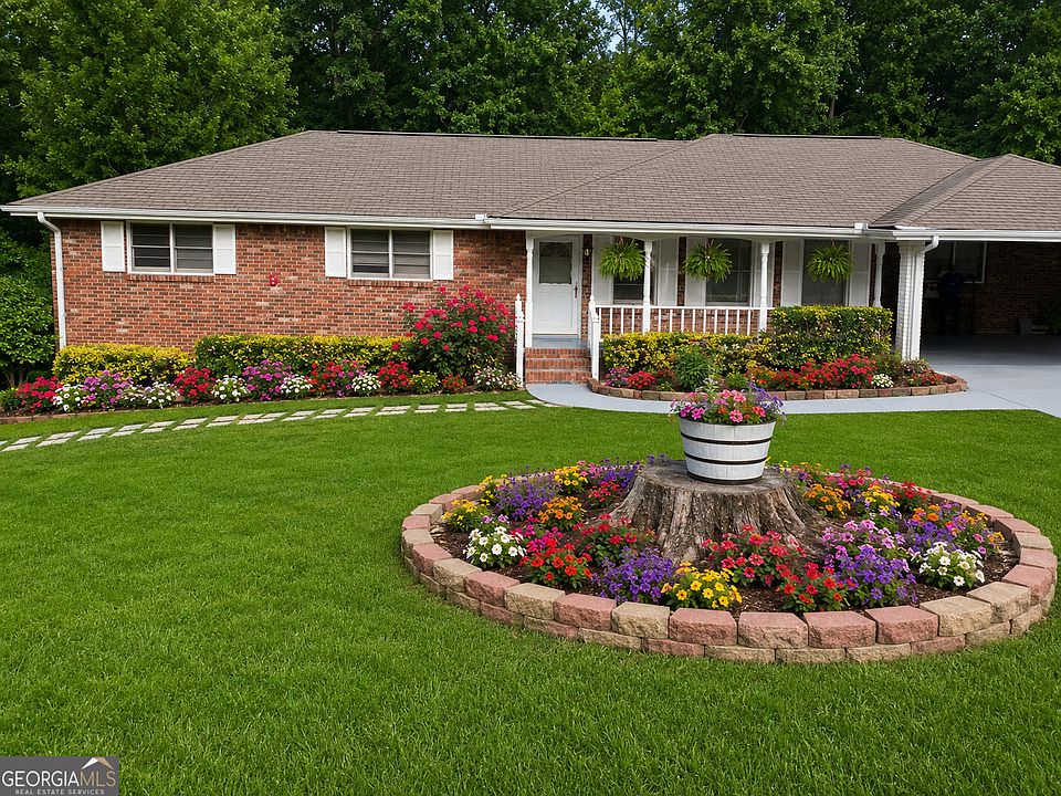 1st image of 3965 Gloucester Dr