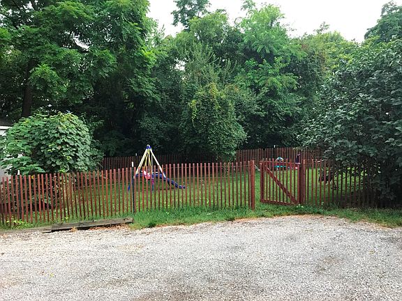 4th image of 1338 Roanoke Blvd