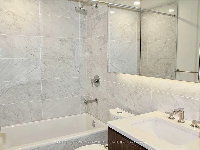85 McMahon Dr #3701 — Photo 20