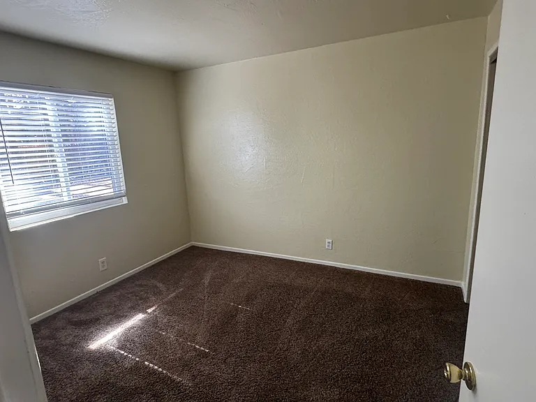 635 Summit Blvd #A — Photo 6