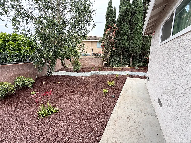 3202 Wolfe St #1 — Photo 11