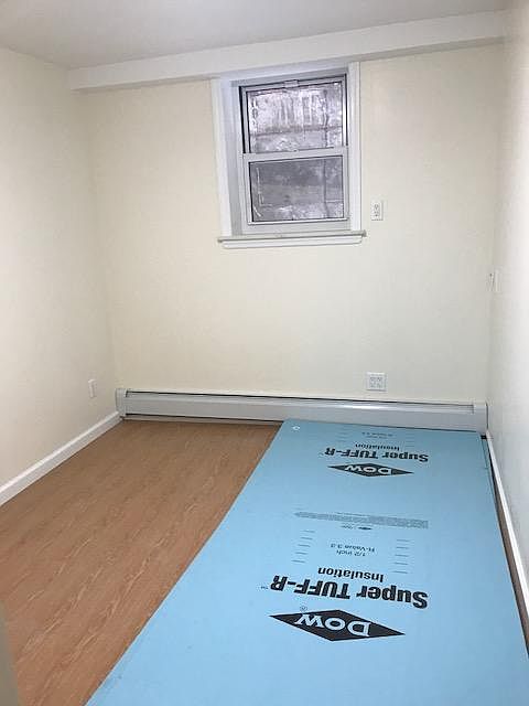 1st image of 206 Bay 26th St #1