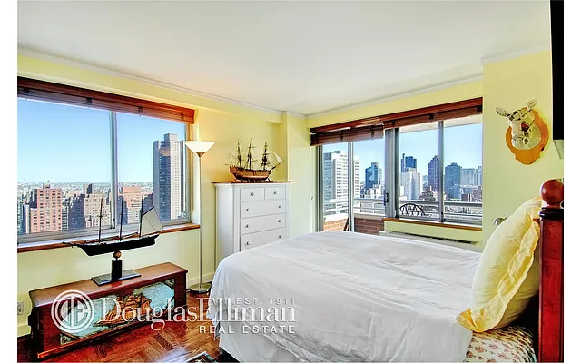 Sold by Douglas Elliman | media 6