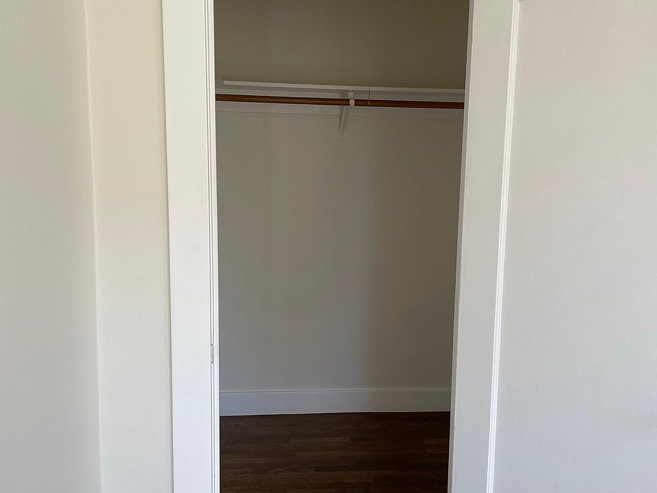 1st image of 1261A 17th Ave