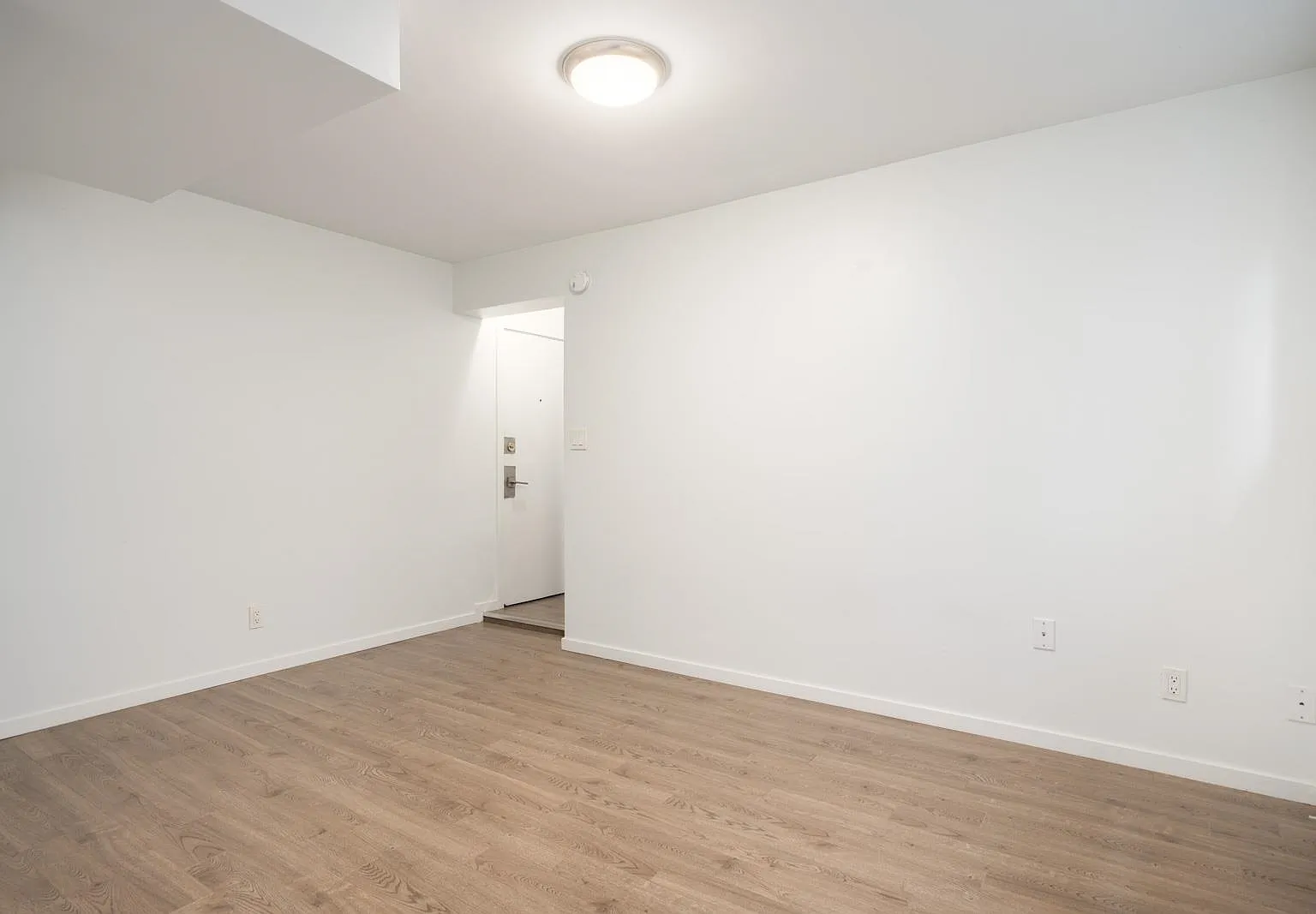 1 bed, 600 sqft, $1,850 — Photo 4