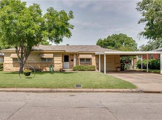 813 Glenda Dr, Bedford, TX 76022