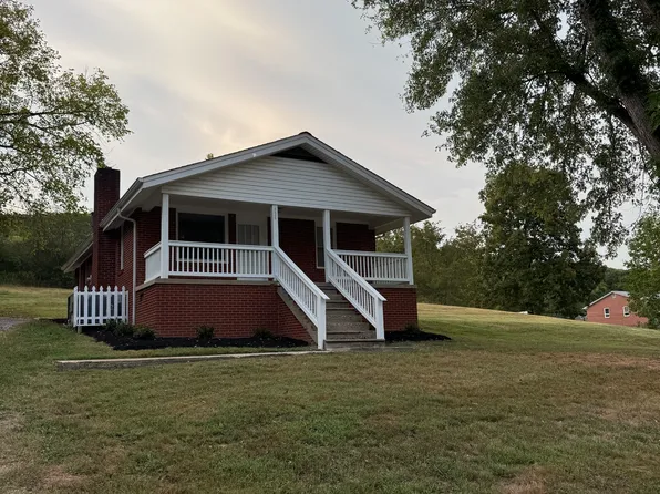 (undisclosed Address), Clinton, TN 37716