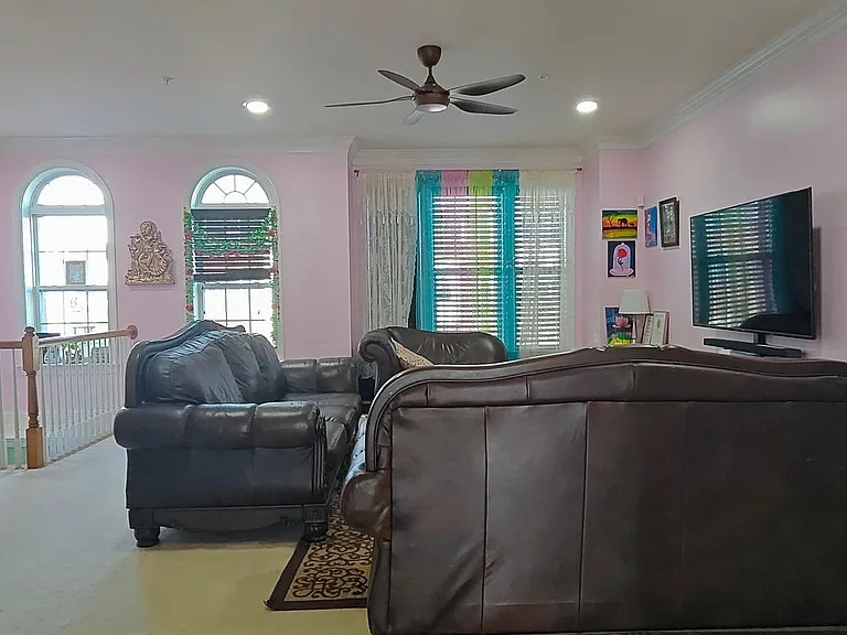 9659 Bothwell Ln — Photo 4