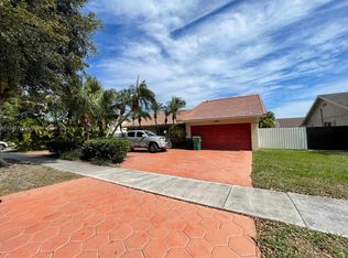 10425 SW 146th Ave, Miami, FL 33186