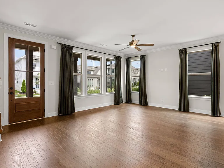 1524 Farmhouse Trl — Photo 12