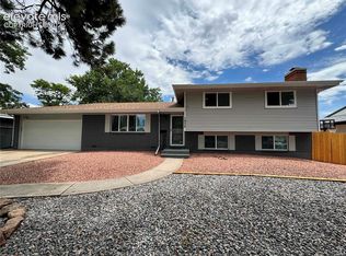 1935 Berkshire Ln, Colorado Springs, CO 80909