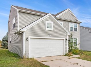 8644 Swartz River Dr, Fowlerville, MI 48836