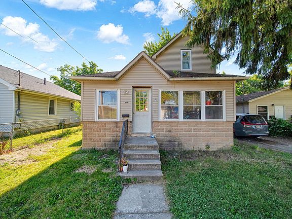 2nd image of 727 Oak St