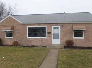 26540 Woodmont St, Roseville, MI 48066