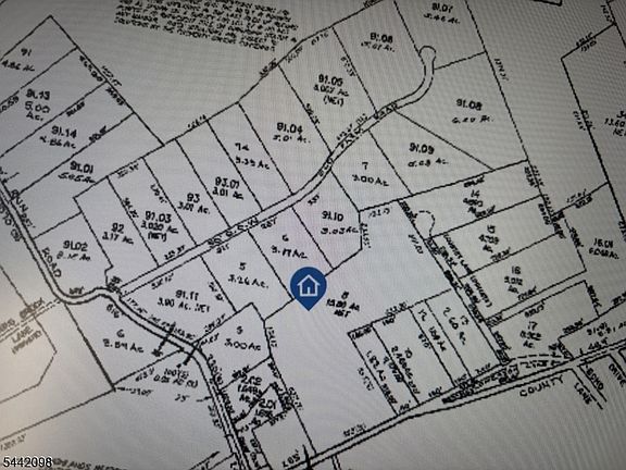 3rd image of 316 Old Farm Rd