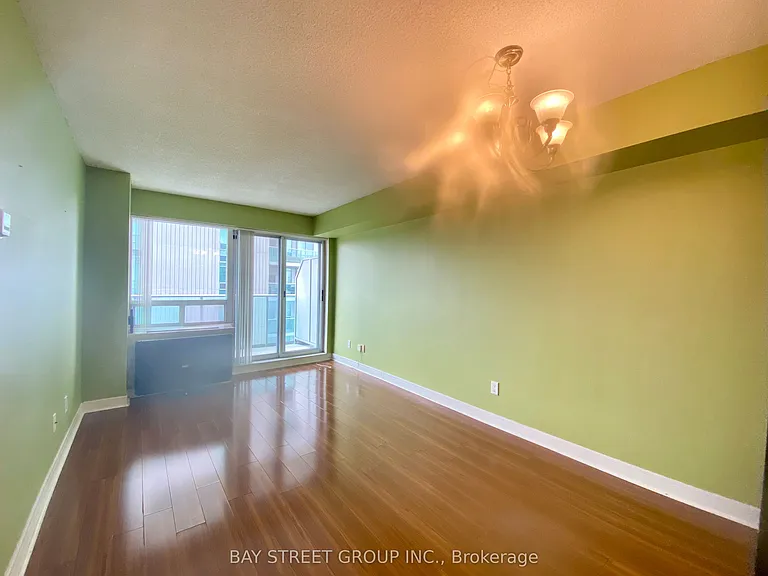 35 Bales Ave #1802 — Photo 11