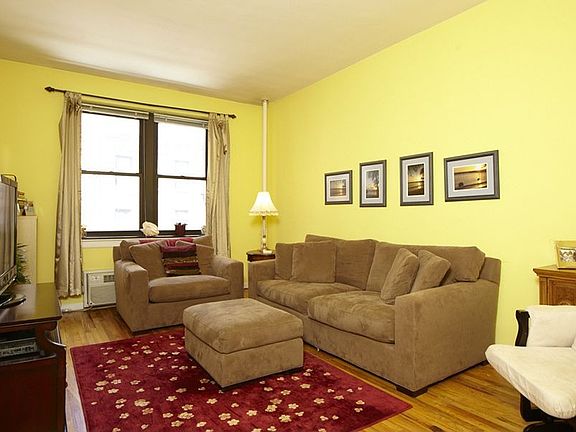 3rd image of 240 E 30th St APT 4D