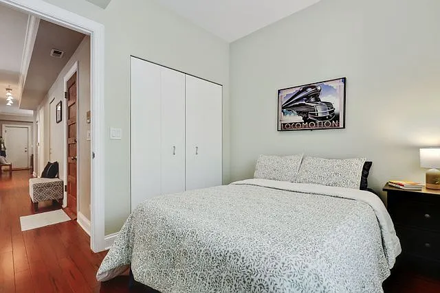 1455 W Cuyler Ave #2E — Photo 11