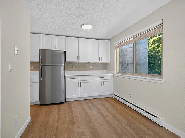 Lawton Park Villas- One month free- 2 Bed / 2 Bath Space to Live, Room to Breathe, All Yours. Mag... — Photo 17