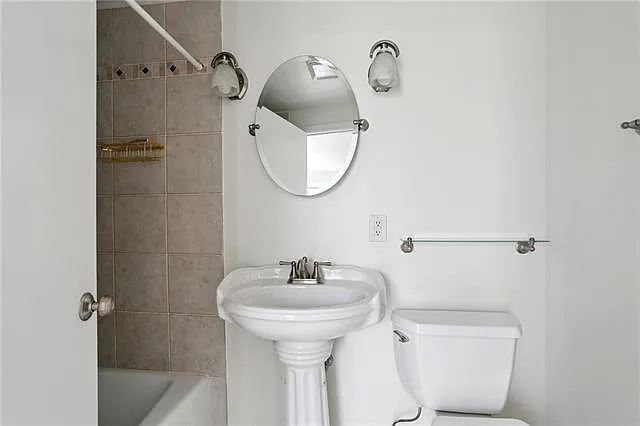 4409 Carondelet St #B — Photo 5