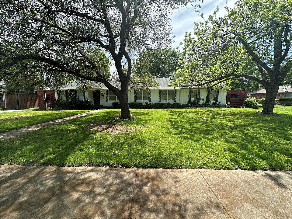 1st image of 404 E Tyler St