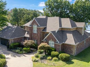 59386 E 288th Ct, Grove, OK 74344