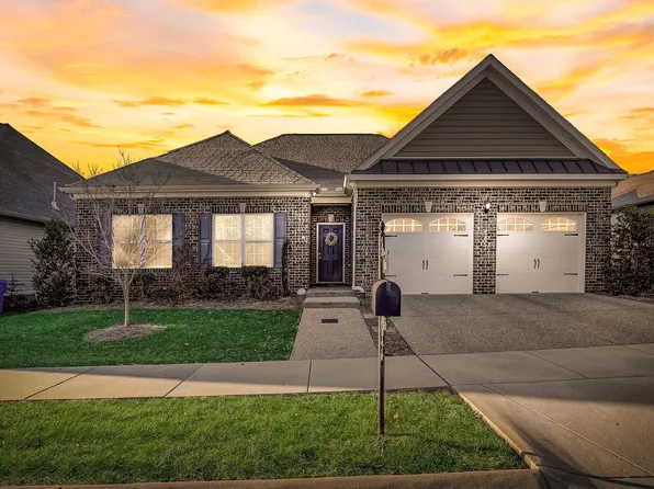 245 Jocelyn Dr, Cottontown, TN 37048