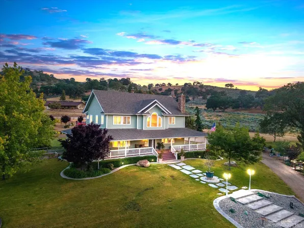 23301 Reindeer Dr, Tehachapi, CA 93561