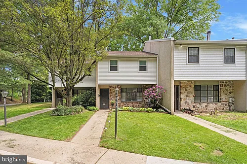 205 Woodside Cir Photo 1