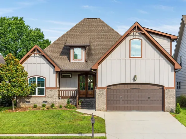 11031 Prairie Lake Dr, Apison, TN 37302