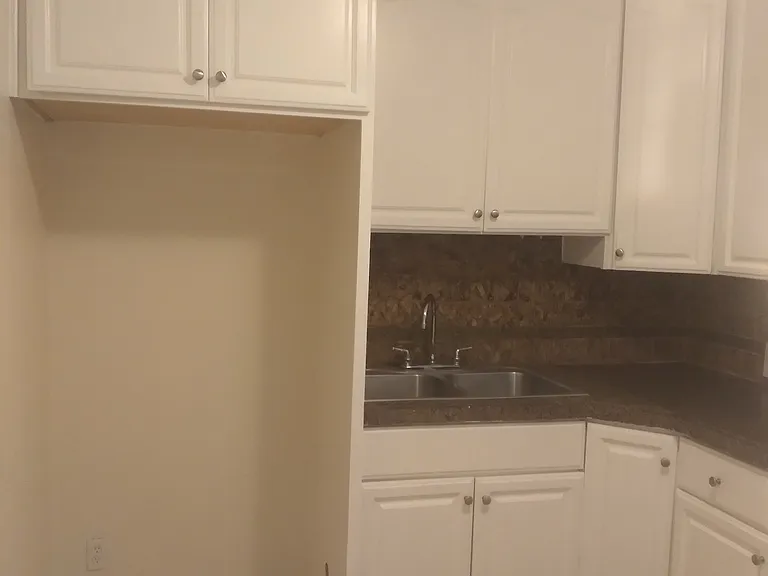 7250 Tujunga Ave — Photo 5