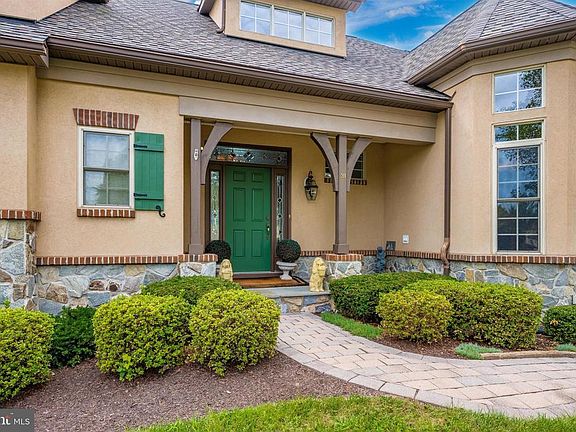 Beautifully landscaped front walkway
