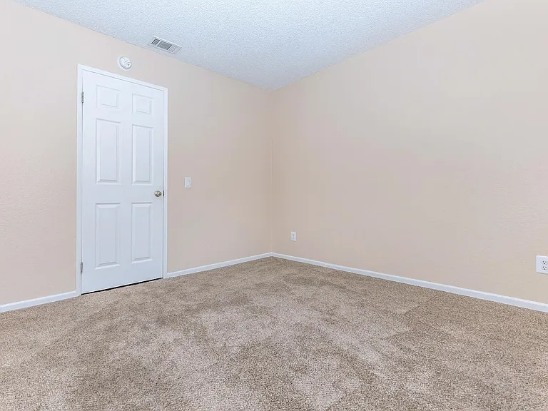 The Terrace Apartments — Photo 45