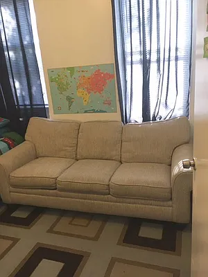 Rented by Halvatzis Realty | media 33