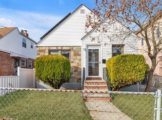 13106 224th St, Springfield Gardens, NY 11413