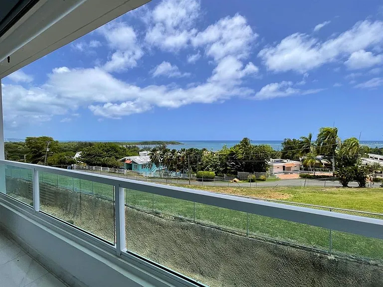 DN-301 Ocean Club At Seven Seas — Photo 3
