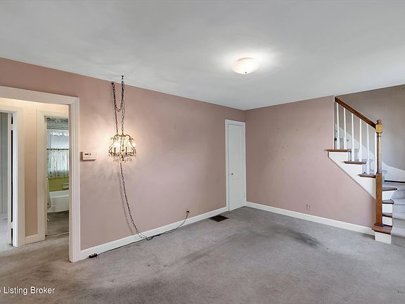 3rd image of 4212 Norbourne Blvd