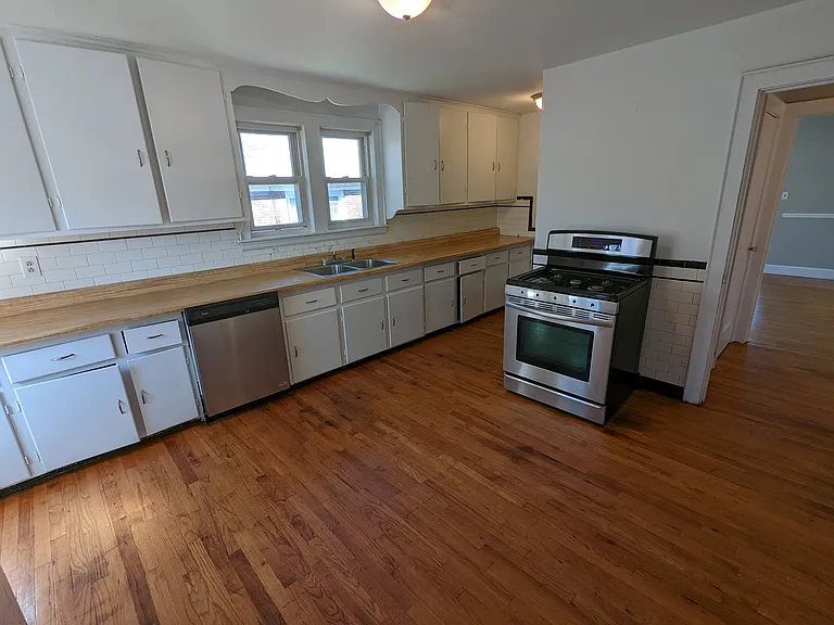 15A Portina Rd #15A — Photo 2