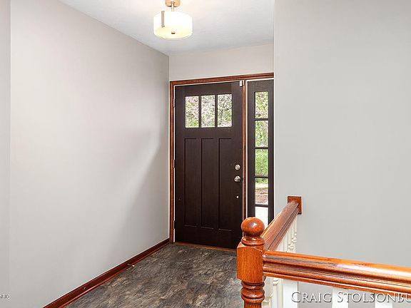 3rd image of 8011 S Asterwood Ct