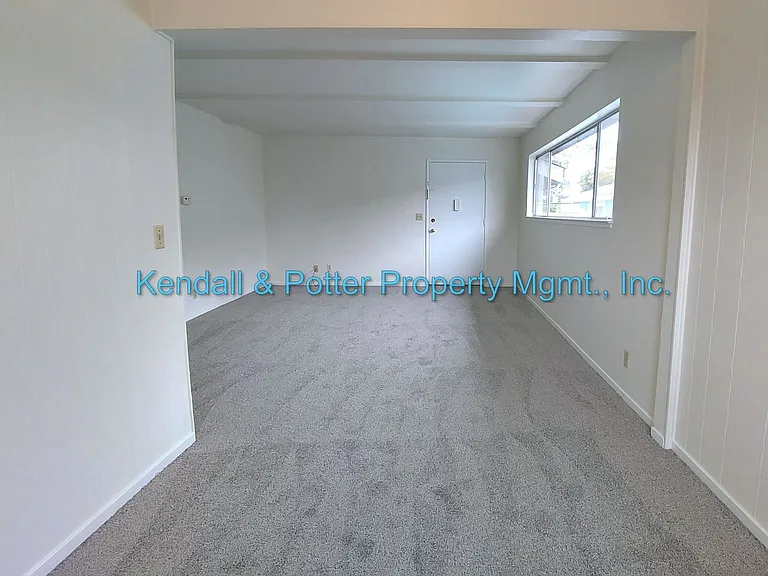 218 Alhambra Ave — Photo 12