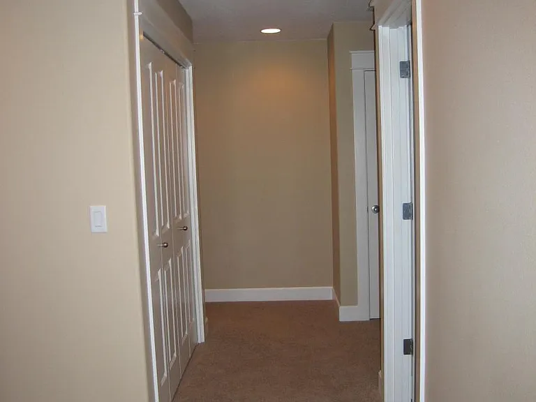 19412 SE 13th Way — Photo 16